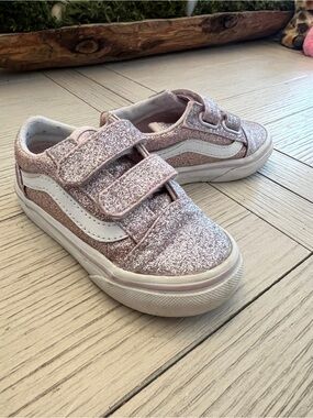 Vans Kids Pink Glitter Velcro Sneakers with White Side Stripe